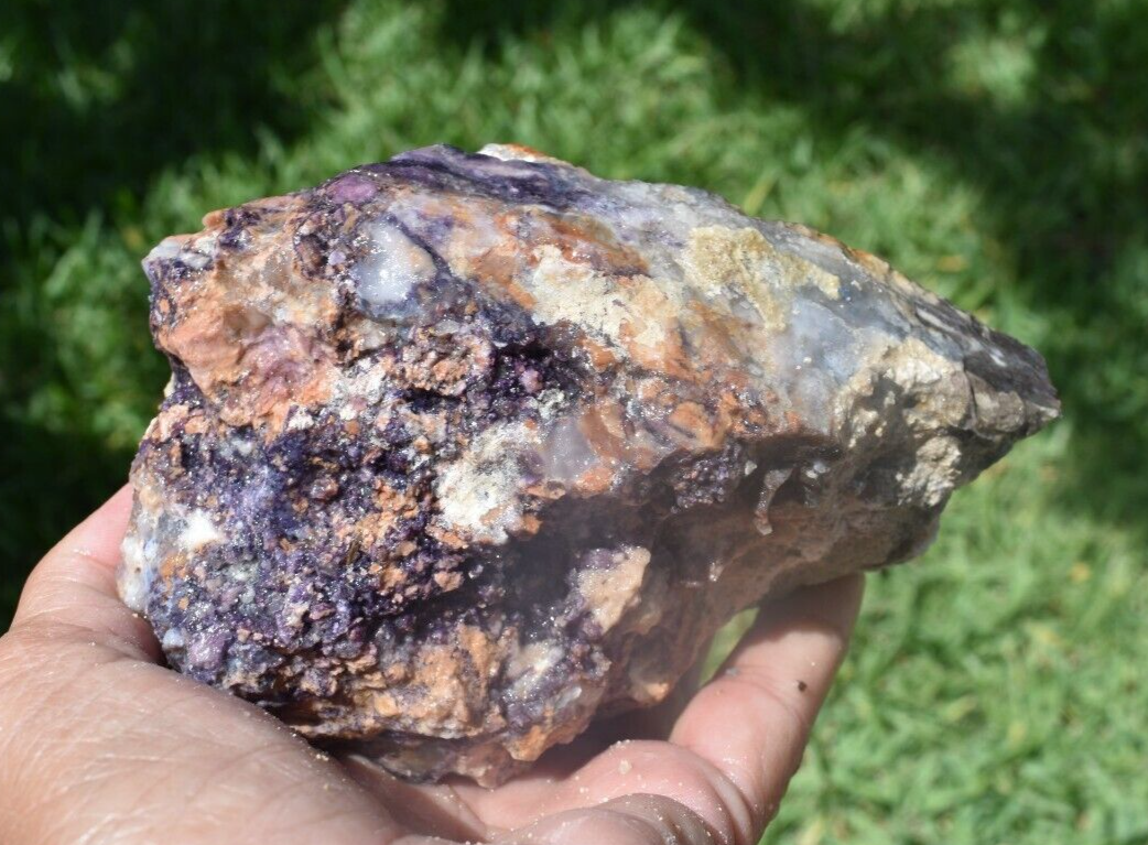 1.60 lb Rough Tiffany Stone (R-WER)