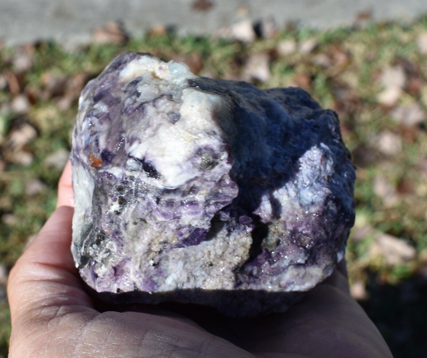 1.00 lb AA Rough Tiffany Stone (R-GR3)